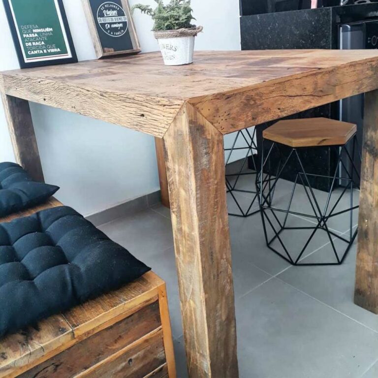 Mesa de jantar rústico diamante em madeira de demolição – Madeira de Demolição Bahia