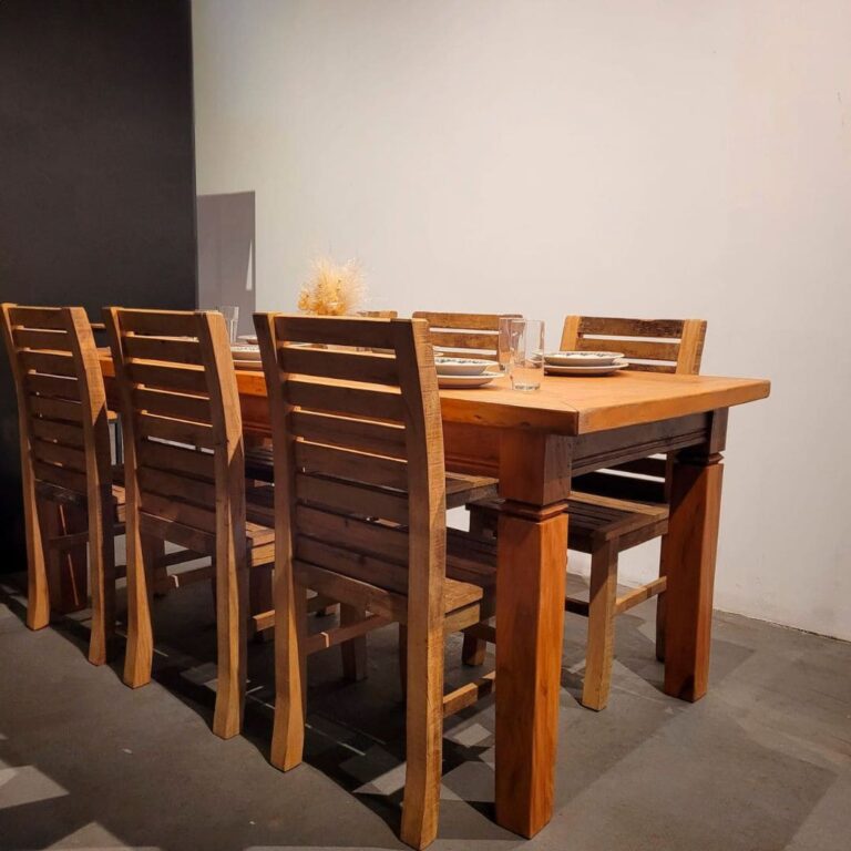 Mesa de Jantar Premium Em Peroba Rosa Natural 2,20x1,00m