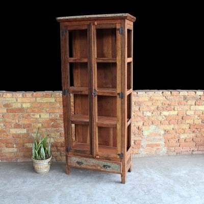 Outlet de móveis rústicos na Estrada do Coco (44)