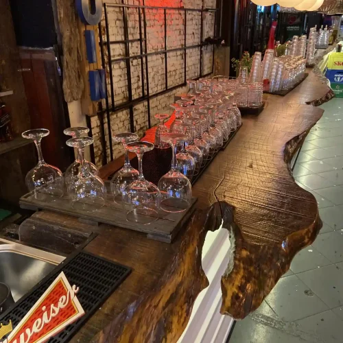 Móveis para bar e restaurante – Madeira de Demolição Bahia (6)